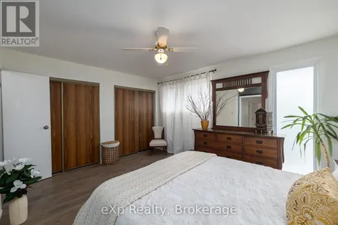 563 Tenth Street Collingwood ON L9Y 4K6