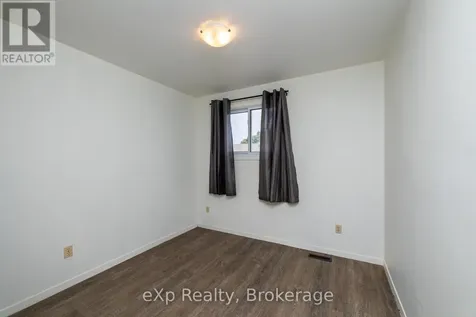 563 Tenth Street Collingwood ON L9Y 4K6