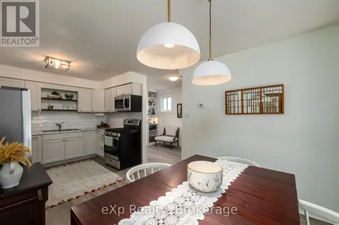 563 Tenth Street Collingwood ON L9Y 4K6