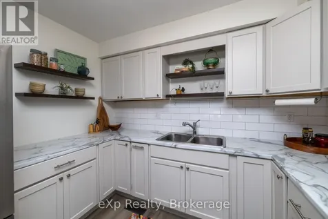 563 Tenth Street Collingwood ON L9Y 4K6