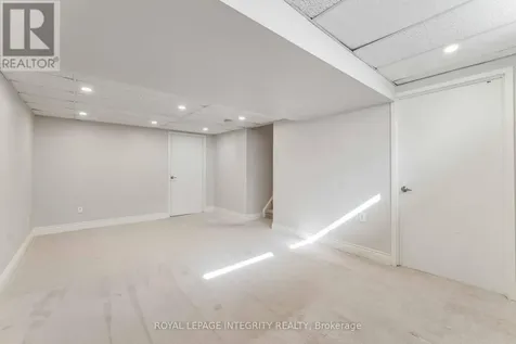 7 Windhurst Drive Ottawa ON K2G 6G6