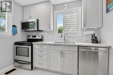 2439 Autumn Hill Crescent Ottawa ON K1B 4M6