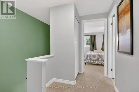 2439 Autumn Hill Crescent Ottawa ON K1B 4M6