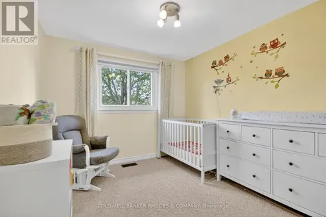 2439 Autumn Hill Crescent Ottawa ON K1B 4M6