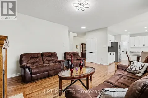 325 Creston Valley Way Ottawa ON K1T 0G6