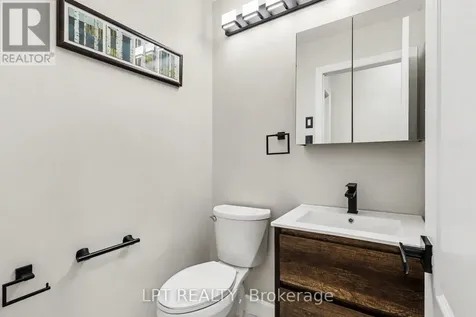 325 Creston Valley Way Ottawa ON K1T 0G6