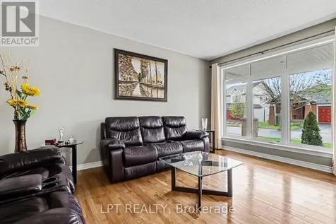 325 Creston Valley Way Ottawa ON K1T 0G6