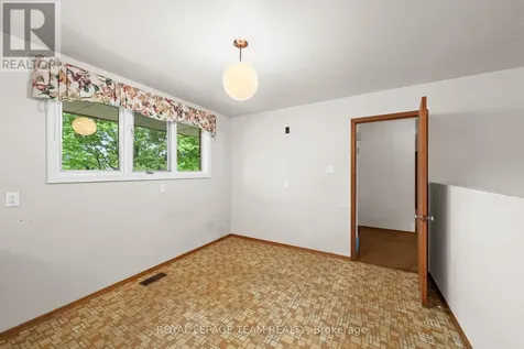 1199 Beaverwood Road Ottawa ON K4M 1A7