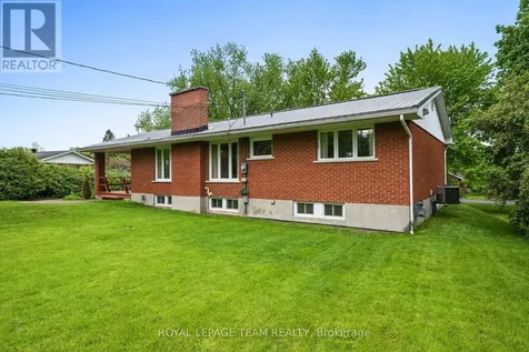 1199 Beaverwood Road Ottawa ON K4M 1A7