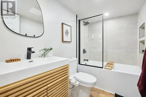 4310 Sunwood Crescent Ottawa ON K1J 1B9