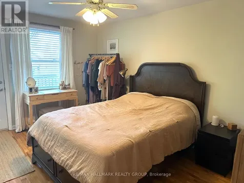 86 Gilchrist Avenue Ottawa ON K1Y 0M8