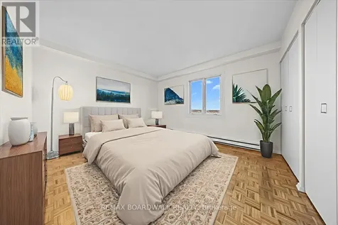 158B Mcarthur Avenue Ottawa ON K1L 8C9