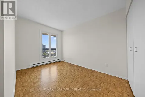 158B Mcarthur Avenue Ottawa ON K1L 8C9