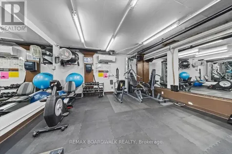 158B Mcarthur Avenue Ottawa ON K1L 8C9
