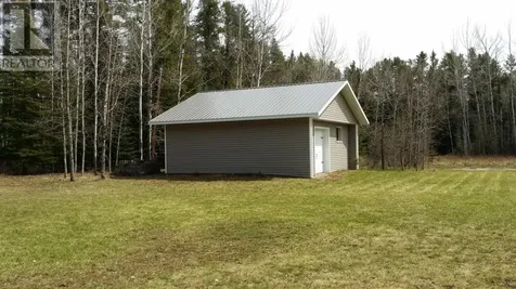 313 Wappner Road Thunder Bay ON P7G 1P4