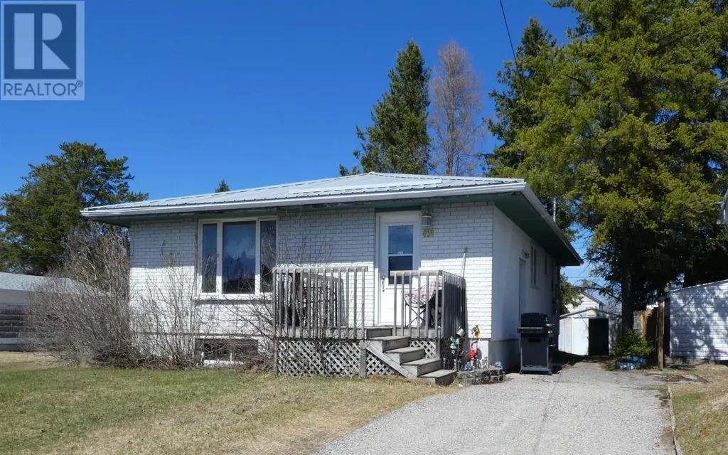 416 Fourth Ave SW Geraldton ON P0T 1M0