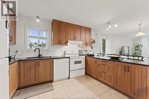 1082 Monarch Meadows Lakeshore ON N0R 1A0
