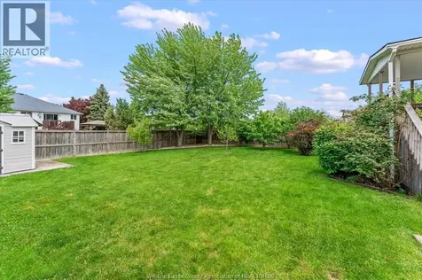 1082 Monarch Meadows Lakeshore ON N0R 1A0