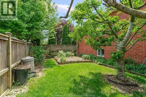1082 Monarch Meadows Lakeshore ON N0R 1A0