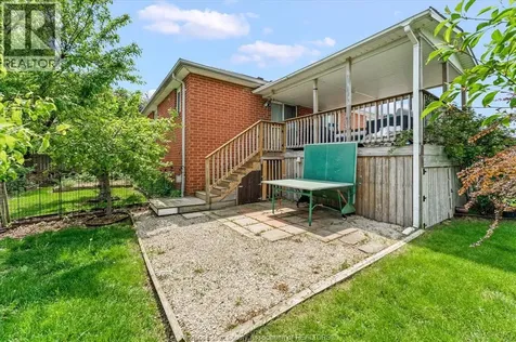1082 Monarch Meadows Lakeshore ON N0R 1A0