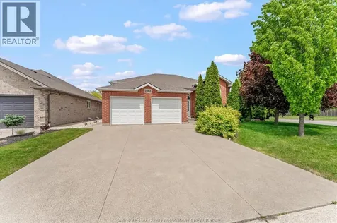 1082 Monarch Meadows Lakeshore ON N0R 1A0