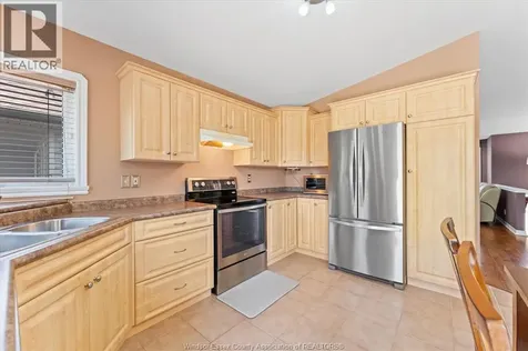 1531 Venetian Avenue Windsor ON N8P 1P9
