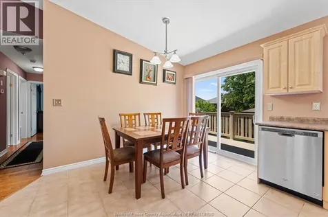 1531 Venetian Avenue Windsor ON N8P 1P9