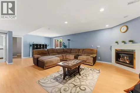1531 Venetian Avenue Windsor ON N8P 1P9