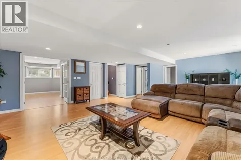 1531 Venetian Avenue Windsor ON N8P 1P9