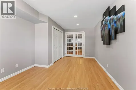 1531 Venetian Avenue Windsor ON N8P 1P9