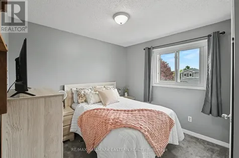 6 Sanders Drive Port Hope ON L1A 4E8