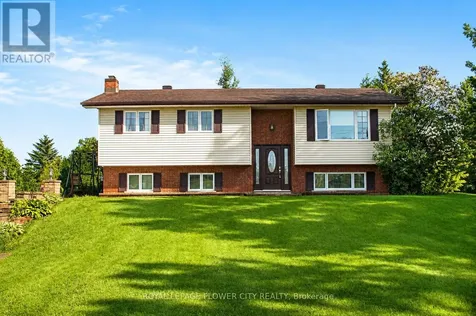 18528 Paragon Road South Glengarry ON K6H 5R5