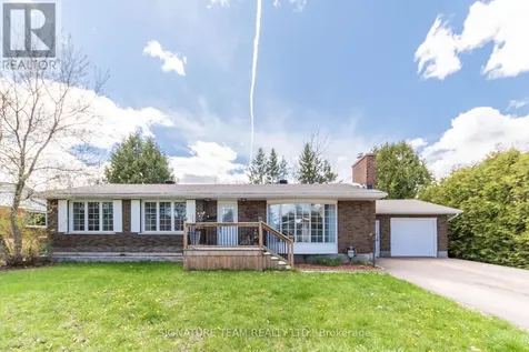 7 Mary Street Petawawa ON K8H 1R6