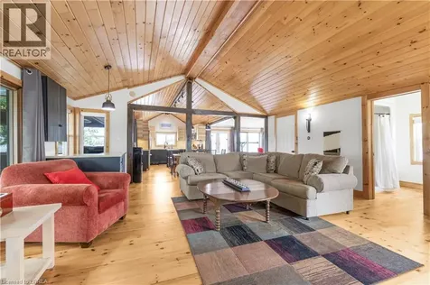 43 Mcclintock Drive Puslinch ON N3C 2V4