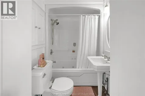 325 Wellington Street West Chatham ON N7M 1K2