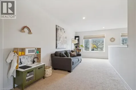52 Welch Lane Hamilton ON L9C 0G1