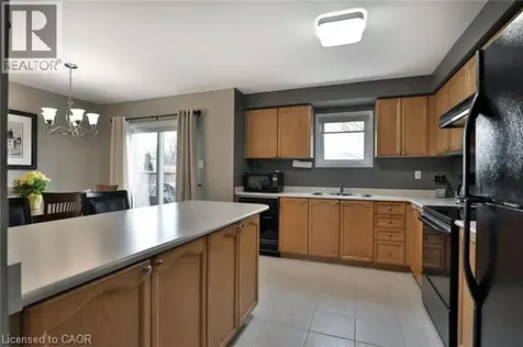 4008 Berton Avenue Burlington ON L7M 4M6