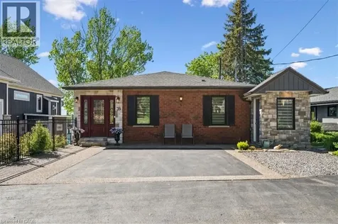 39 Holly Trail Puslinch ON N3C 2V4