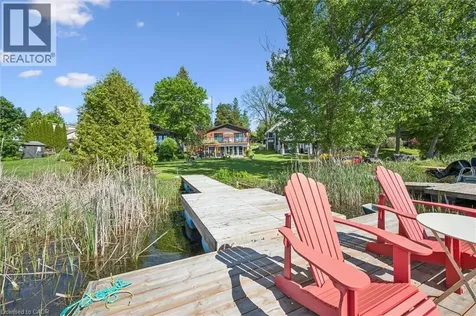 39 Holly Trail Puslinch ON N3C 2V4