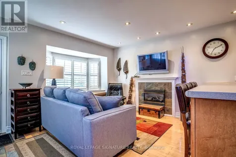 33 Athlone Road Toronto (east York) ON M4J 4H3