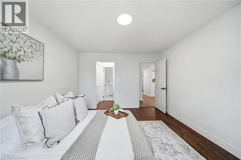 1 Buchanan Crescent Brantford ON N3P 2B2