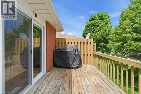 1 Buchanan Crescent Brantford ON N3P 2B2