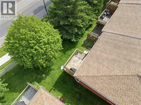 1 Buchanan Crescent Brantford ON N3P 2B2