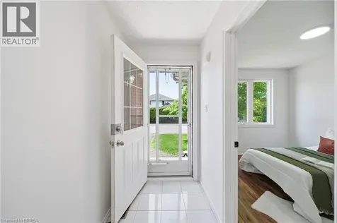 1 Buchanan Crescent Brantford ON N3P 2B2
