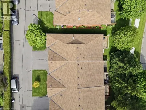 1 Buchanan Crescent Brantford ON N3P 2B2