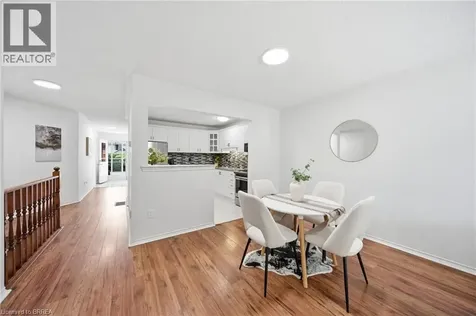 1 Buchanan Crescent Brantford ON N3P 2B2