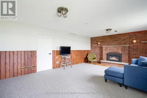 643 Glen Crescent Orillia ON L3V 6R2
