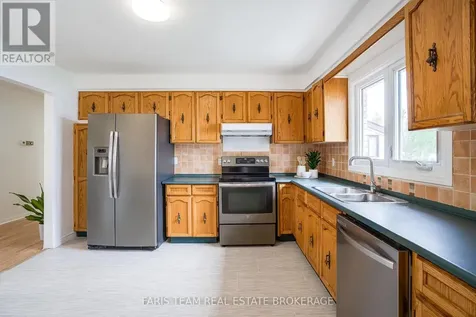 643 Glen Crescent Orillia ON L3V 6R2