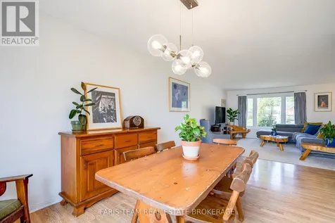 643 Glen Crescent Orillia ON L3V 6R2