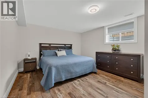 68 Cedar Street Paris ON N3L 0L4